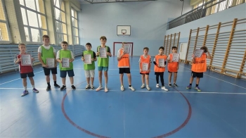 613ca7b9-7c5d-49b8-8cfc-b6c3fb99fd72