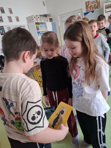 Magia słów w życzeniach urodzinowych - projekt drugoklasistów!